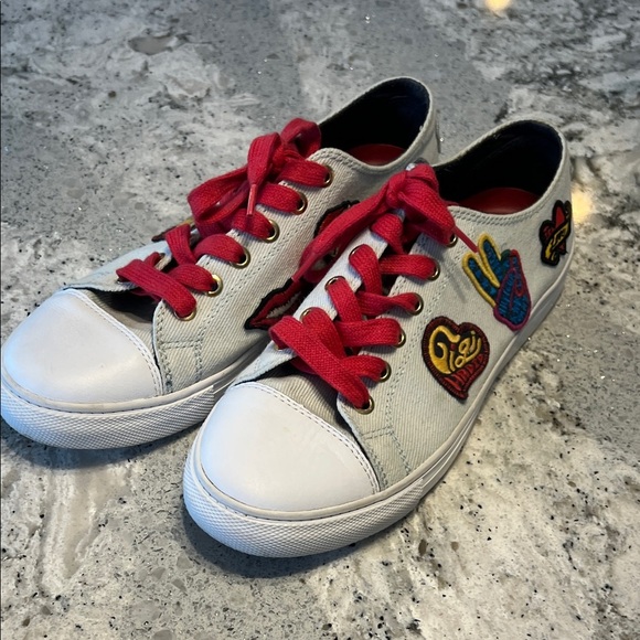 Gigi Hadid White Sneakers with Red Laces and Patches - Picture 9 of 9